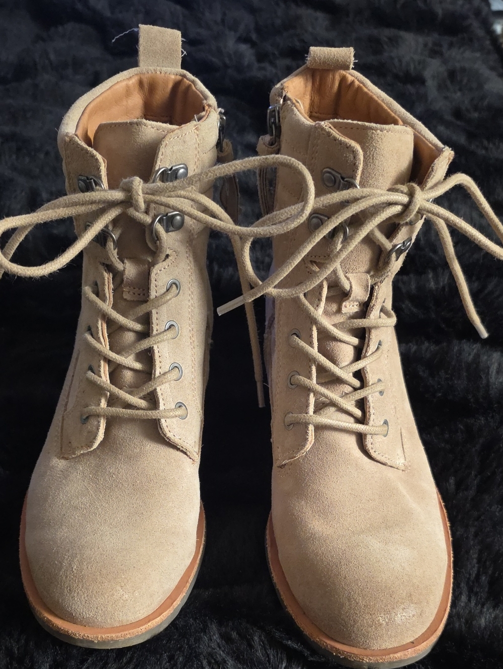 Sofft Suede Waterproof Lace Up Boots